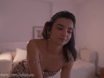 ellelure_ — 2025-09-22 23:26 ellelure_ — 2025-09-22 23:26